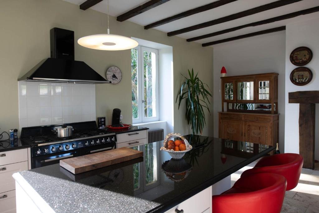 Gîte Graves-Saint-Amant, 4 pièces, 5 personnes - FR-1-653-31 16120 Bassac