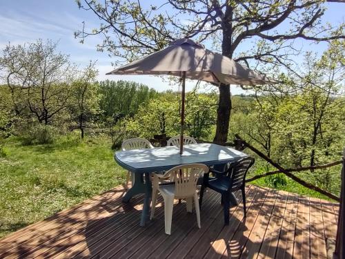 Gîte indépendante à la campagne avec piscine