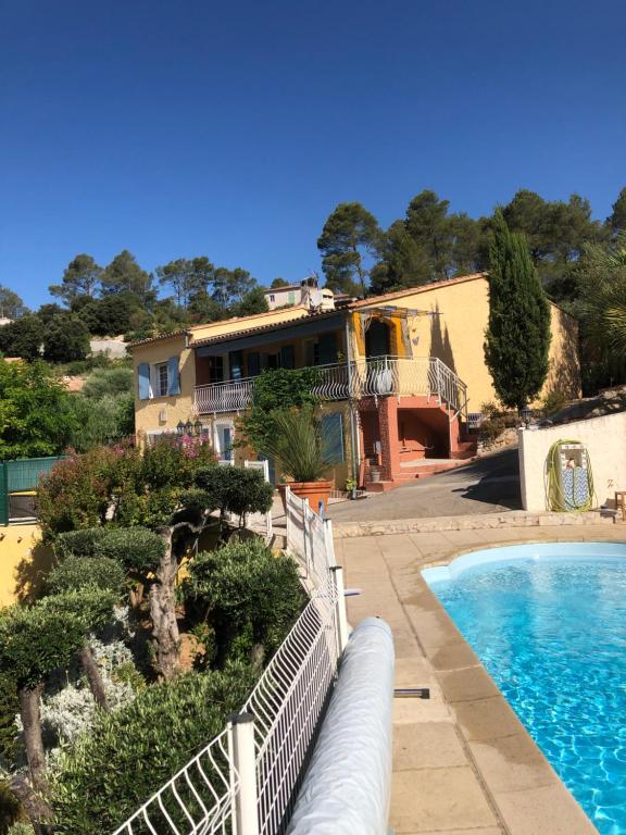 Gîte jacuzzi La Libellule en Périgord