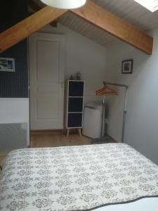 GITE JARDIN/TERRASSE COSY PRES PLAGES