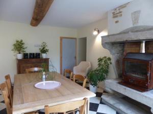 Gîte Jenzat, 4 pièces, 6 personnes - FR-1-489-240