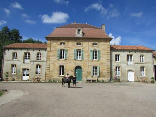 Gîte L'Isle-en-Rigault, 4 pièces, 8 personnes - FR-1-585-55