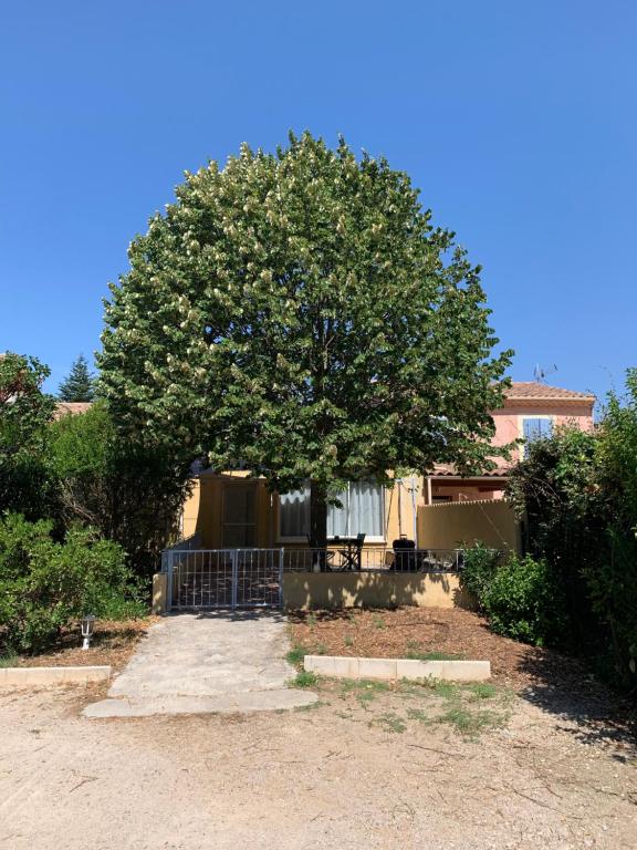 Maison de vacances Gîte l'Ouvèze Allée di ramiero, 132 84110 Roaix