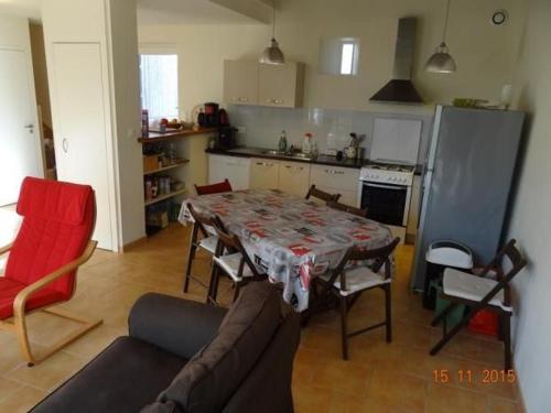Gîte La Bazoge, 5 pièces, 7 personnes - FR-1-410-254