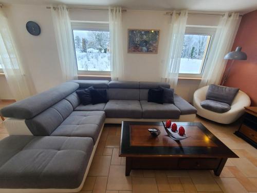 Gîte La Bourgonce, 6 pièces, 10 personnes - FR-1-589-460