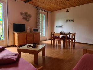 Gîte La Chabanne, 2 pièces, 4 personnes - FR-1-489-187
