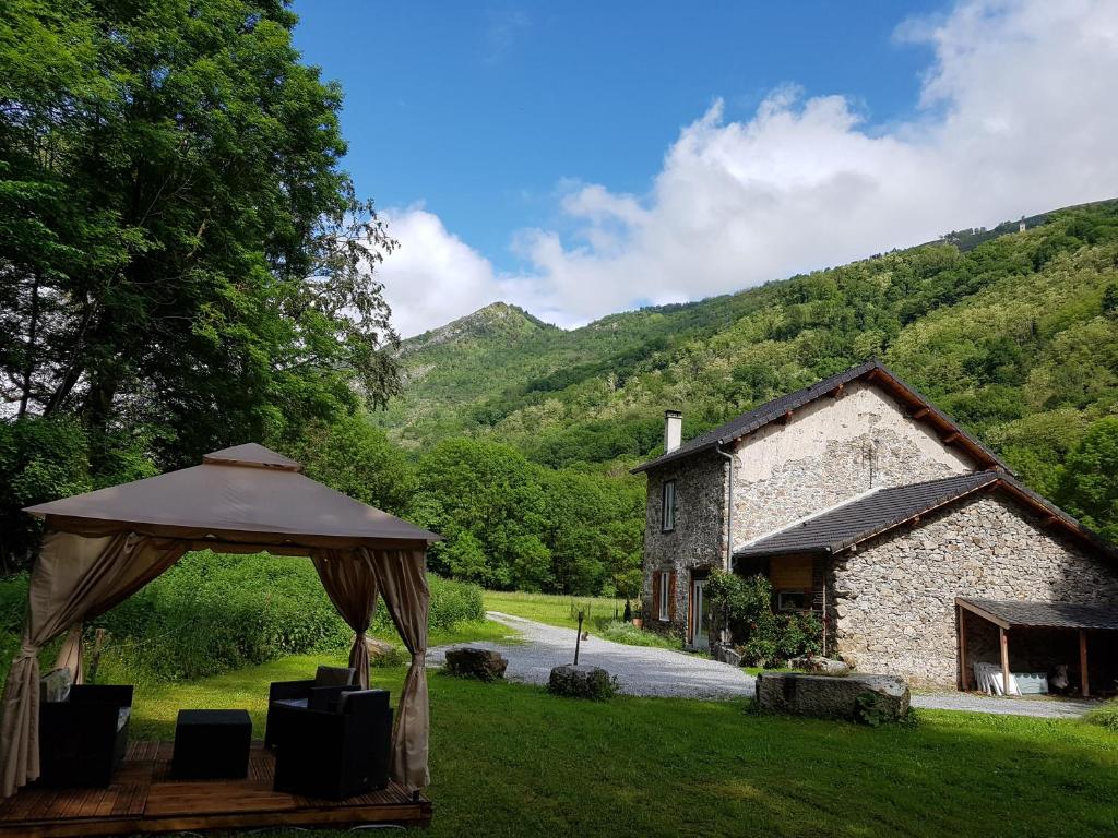 Gite la Fargue de Cabre Cabre, 09220 Vicdessos