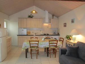 Maison de vacances Gîte La Garnache, 3 pièces, 4 personnes - FR-1-426-179 10 allée des Carrières 85710 La Garnache Pays de la Loire