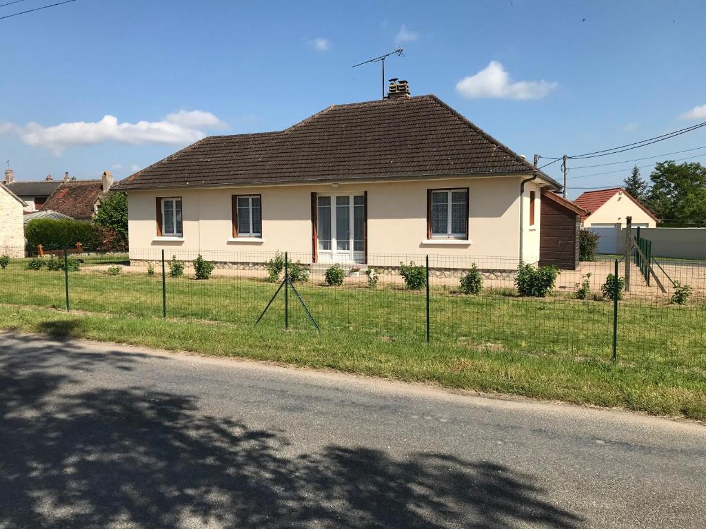 Maison de vacances Gîte La Grappe - Proche Zoo Beauval 2 Rue Basse de la Jalterie 41130 Châtillon-sur-Cher