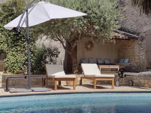 Gîte La Maison des Autres, climatisé, piscine partagée chauffée