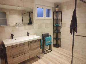 gîte la p'tite rivière avec jacuzzi et sauna extérieur