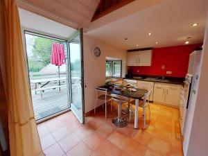 Gîte La Pellerine, 3 pièces, 4 personnes - FR-1-600-43