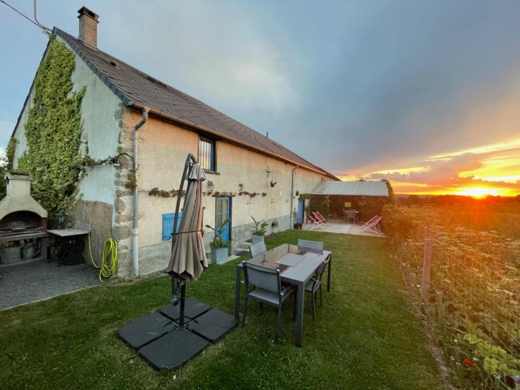 Maison de vacances Gîte La Petite-Marche, 3 pièces, 4 personnes - FR-1-489-159 LE MATINAT 03420 La Petite-Marche