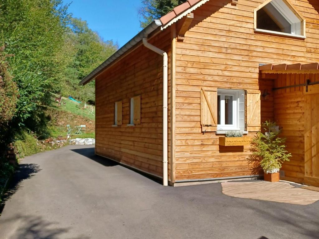 Maison de vacances Gîte La Petite-Raon, 3 pièces, 4 personnes - FR-1-589-429 44 Ter Rue de la Libération Chemin des Feignes 88210 La Petite-Raon