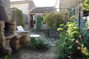 Gîte La Remise, maison avec jardin