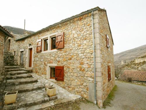 Gîte La Roque-Sainte-Marguerite, 4 pièces, 6 personnes - FR-1-601A-7