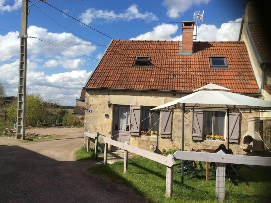 Gîte La Roussette 3 étoiles 4 Rue du Cloître, 21500 Fresnes