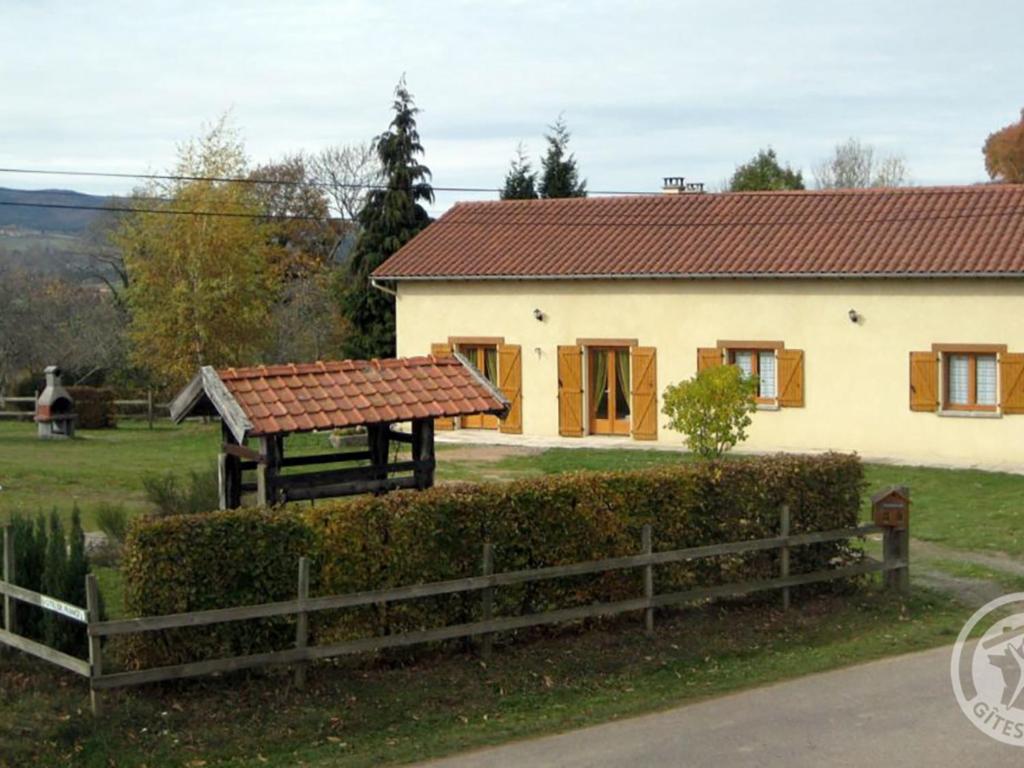 Maison de vacances Gîte La Tuilière, 4 pièces, 6 personnes - FR-1-496-93 Brossard 42830 Saint-Priest-la-Prugne