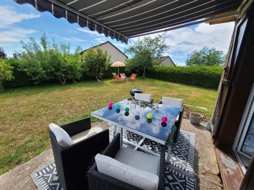 Gîte La Vôge-les-Bains, 3 pièces, 4 personnes - FR-1-589-418