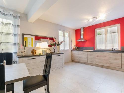 Gîte Landreville, 4 pièces, 9 personnes - FR-1-543-43
