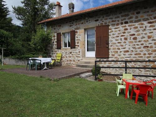 Gîte Lantriac, 3 pièces, 4 personnes - FR-1-582-78