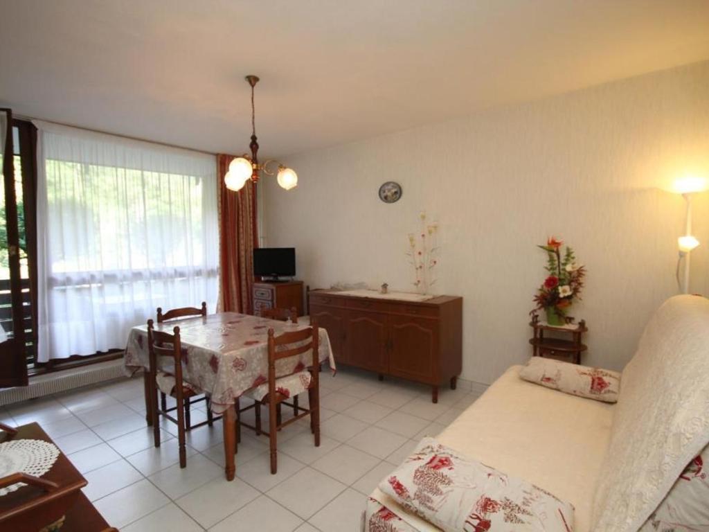 Gîte Lapte, 9 pièces, 23 personnes - FR-1-582-101