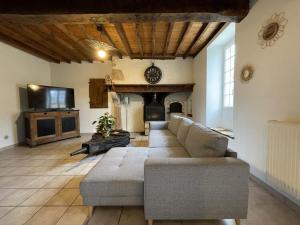 Maison de vacances Gîte Laroin, 5 pièces, 6 personnes - FR-1-384-811 1509 CHEMIN DU COUDAY 64110 Laroin Aquitaine