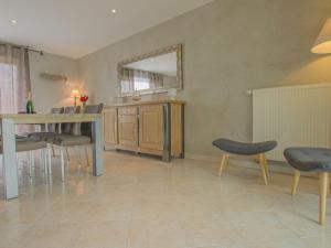 Gîte Lavau, 5 pièces, 6 personnes - FR-1-543-226