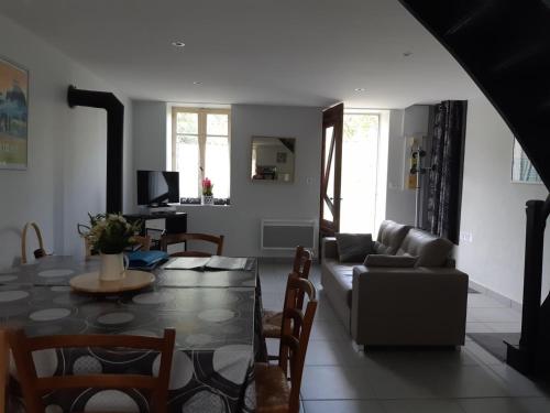Gîte Lavoine, 4 pièces, 6 personnes - FR-1-489-136