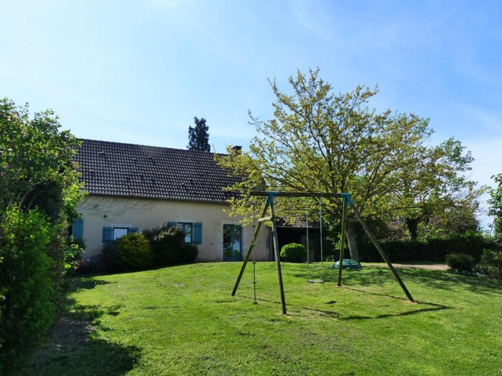 Maison de vacances Gîte Le Brethon, 3 pièces, 4 personnes - FR-1-489-238 LES GOUTS 03350 Le Brethon