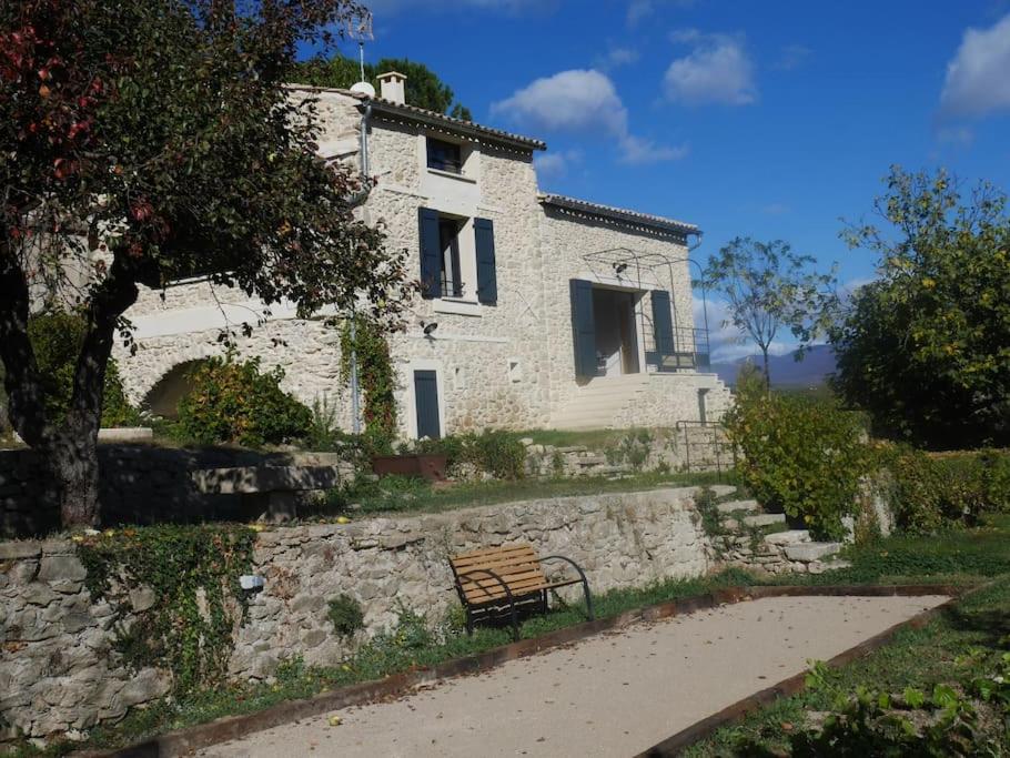 gîte le Goustesoulé quartier du barineau, 04300 Pierrerue