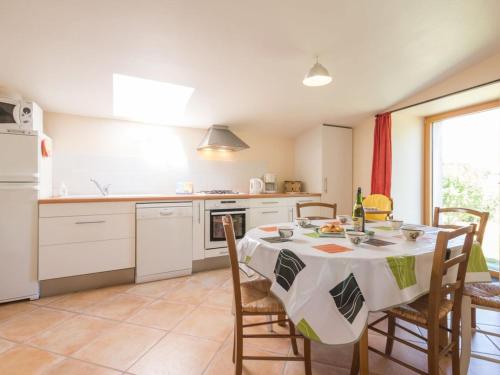 Gîte Le Loroux-Bottereau, 4 pièces, 6 personnes - FR-1-306-800