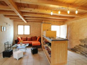 Gîte Le Mesnil-Ozenne, 4 pièces, 6 personnes - FR-1-362-328