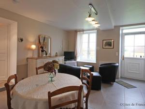 Gîte Le Pin-la-Garenne, 3 pièces, 4 personnes - FR-1-497-169