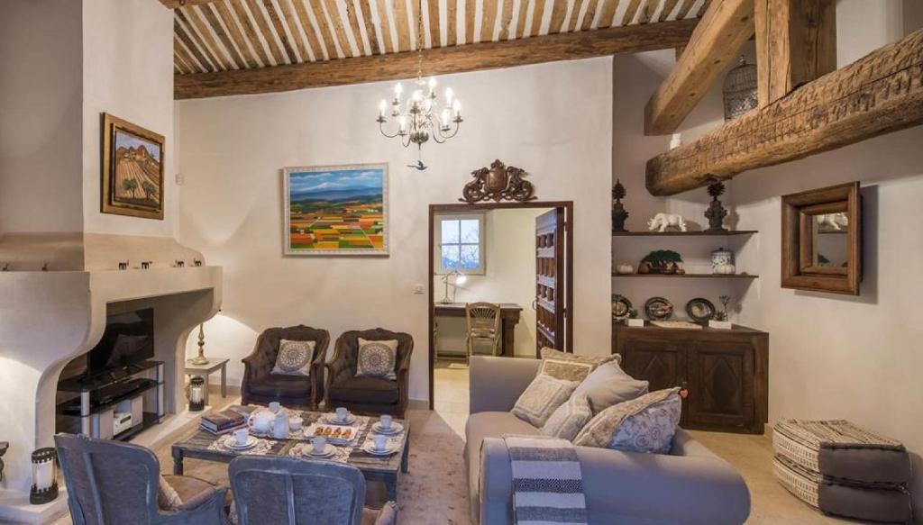 Gîte Le Pixien D 4 à 6 personnes 15 min Charleville