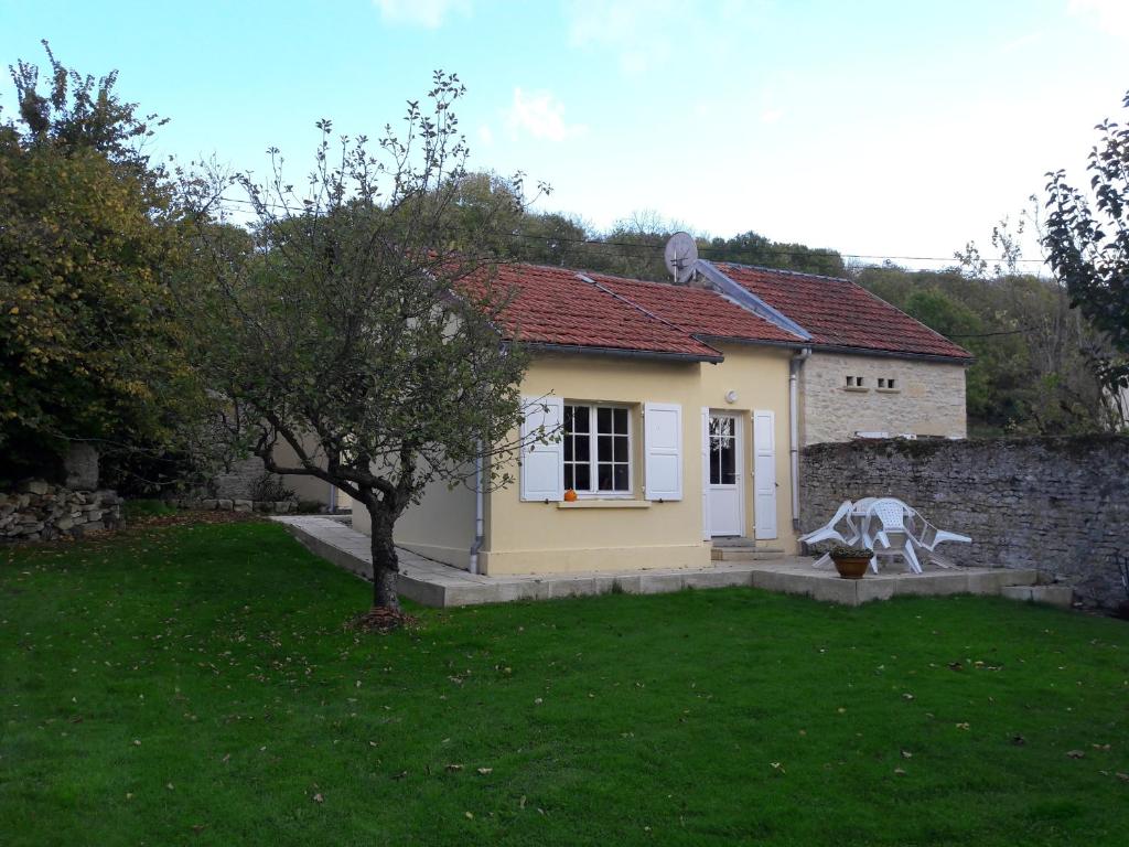 Gite Le Verger Quartier de l'Eglise, 14520 Commes