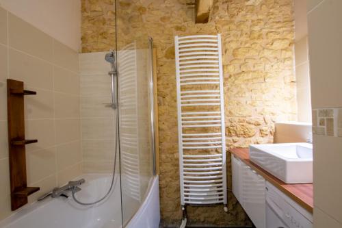 Gite LES CHENES - DOMAINE DE CABAN