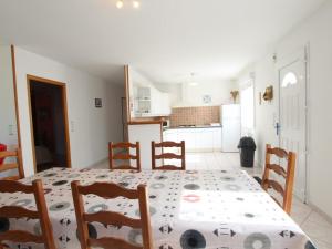 Gîte Les Moitiers-d'Allonne, 4 pièces, 7 personnes - FR-1-362-317