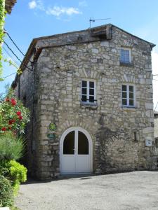 Maison de vacances Gîte Les Remparts Impasse des remparts 26700 La Garde-Adhémar Rhône-Alpes