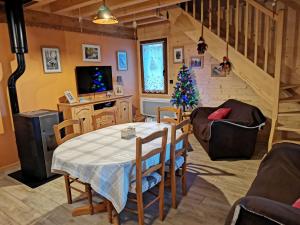 Gîte Lesseux, 3 pièces, 5 personnes - FR-1-589-300