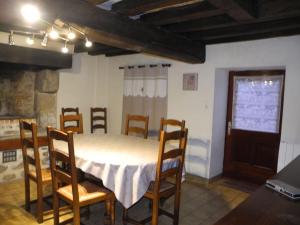 Gîte Livet, 4 pièces, 6 personnes - FR-1-600-128
