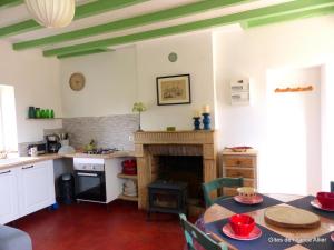 Maison de vacances Gîte Lurcy-Lévis, 2 pièces, 3 personnes - FR-1-489-376 Mezamblin 03320 Lurcy-Lévis Auvergne