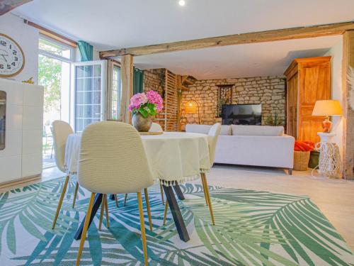 Gîte Macey, 3 pièces, 6 personnes - FR-1-543-244