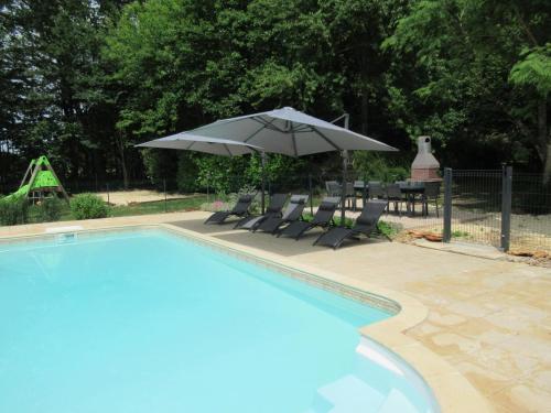 Gîte Mauzens-et-Miremont, 6 pièces, 10 personnes - FR-1-616-254