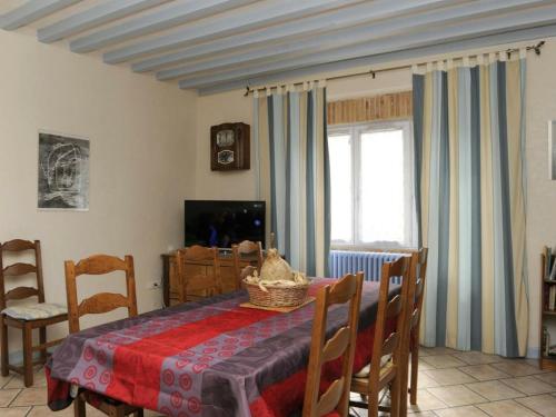 Gîte Méry-sur-Seine, 5 pièces, 8 personnes - FR-1-543-90