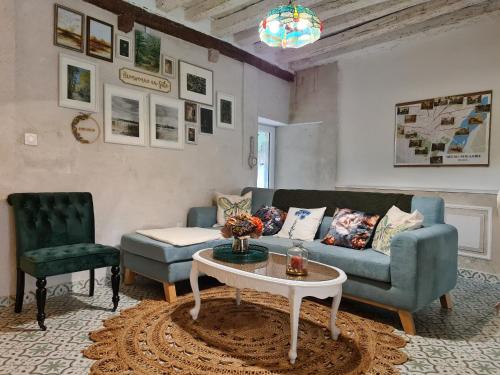 Gîte Meung-sur-Loire, 4 pièces, 8 personnes - FR-1-590-259