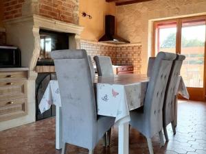 Maison de vacances Gîte Moitron-sur-Sarthe, 4 pièces, 6 personnes - FR-1-410-334 LA BRUYERE 72170 Moitron-sur-Sarthe Pays de la Loire