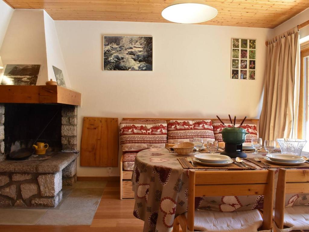 Gîte Molineuf, 4 pièces, 8 personnes - FR-1-491-216
