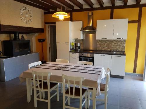 Gîte Moncé-en-Belin, 4 pièces, 6 personnes - FR-1-410-207
