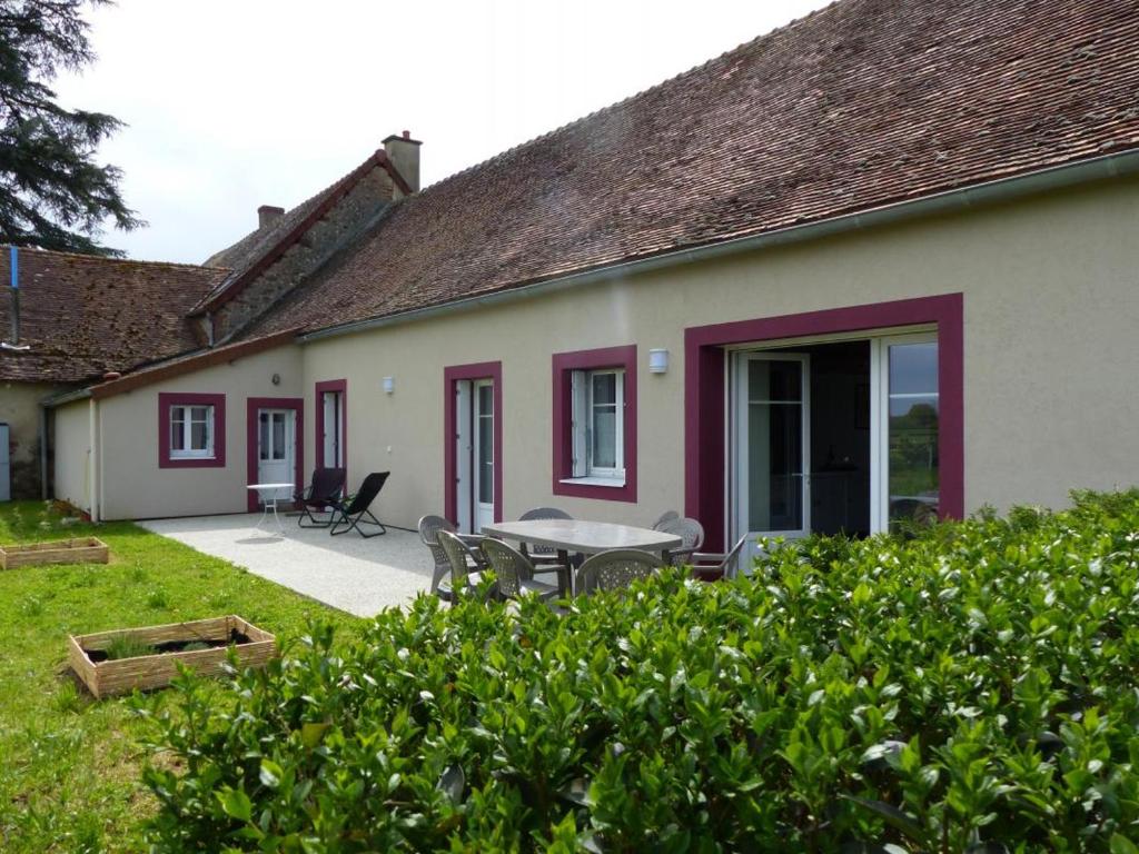 Maison de vacances Gîte Monétay-sur-Loire, 4 pièces, 7 personnes - FR-1-489-107 Les Raquets 03470 Monétay-sur-Loire